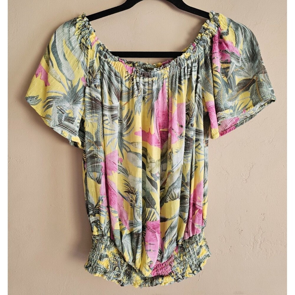 Cynthia Rowley Tropical theme size M, short sleeve crop top, cruise, beach - Picture 1 of 4